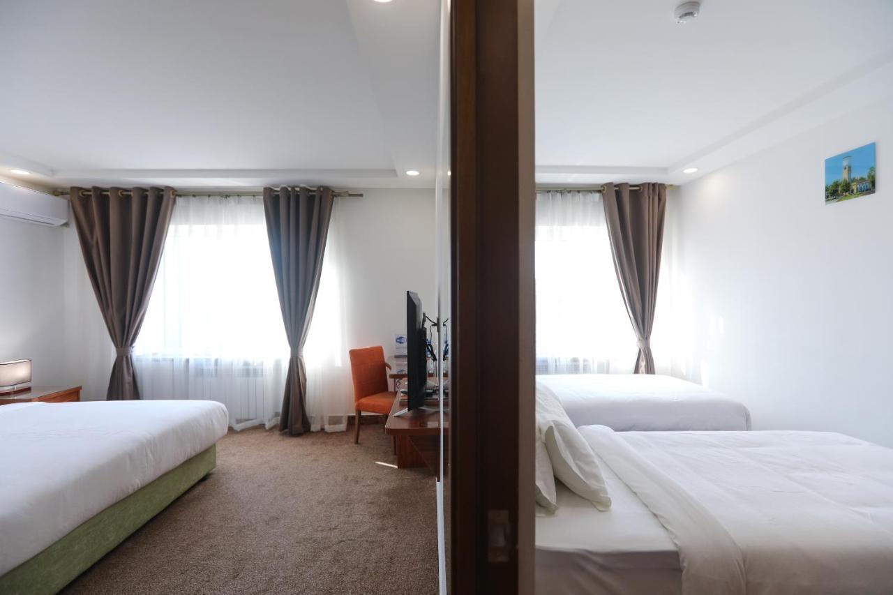 Sunrise Hotel Tashkent Ngoại thất bức ảnh
