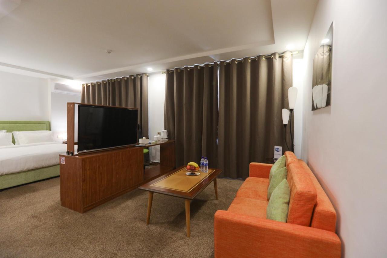 Sunrise Hotel Tashkent Ngoại thất bức ảnh