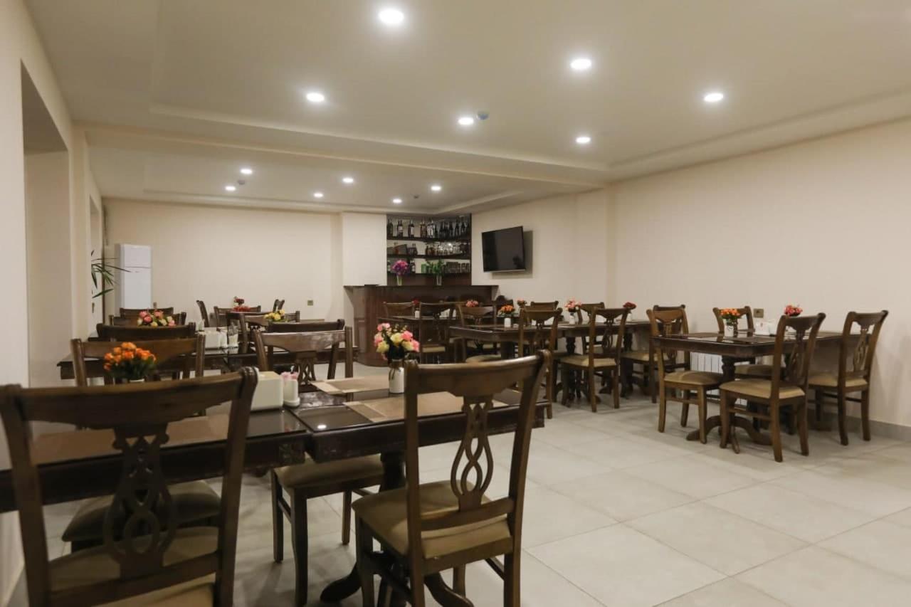 Sunrise Hotel Tashkent Ngoại thất bức ảnh
