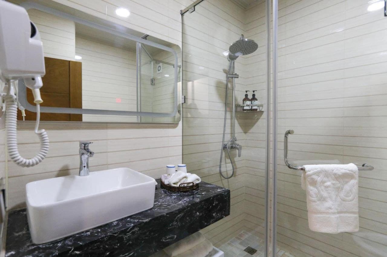 Sunrise Hotel Tashkent Ngoại thất bức ảnh